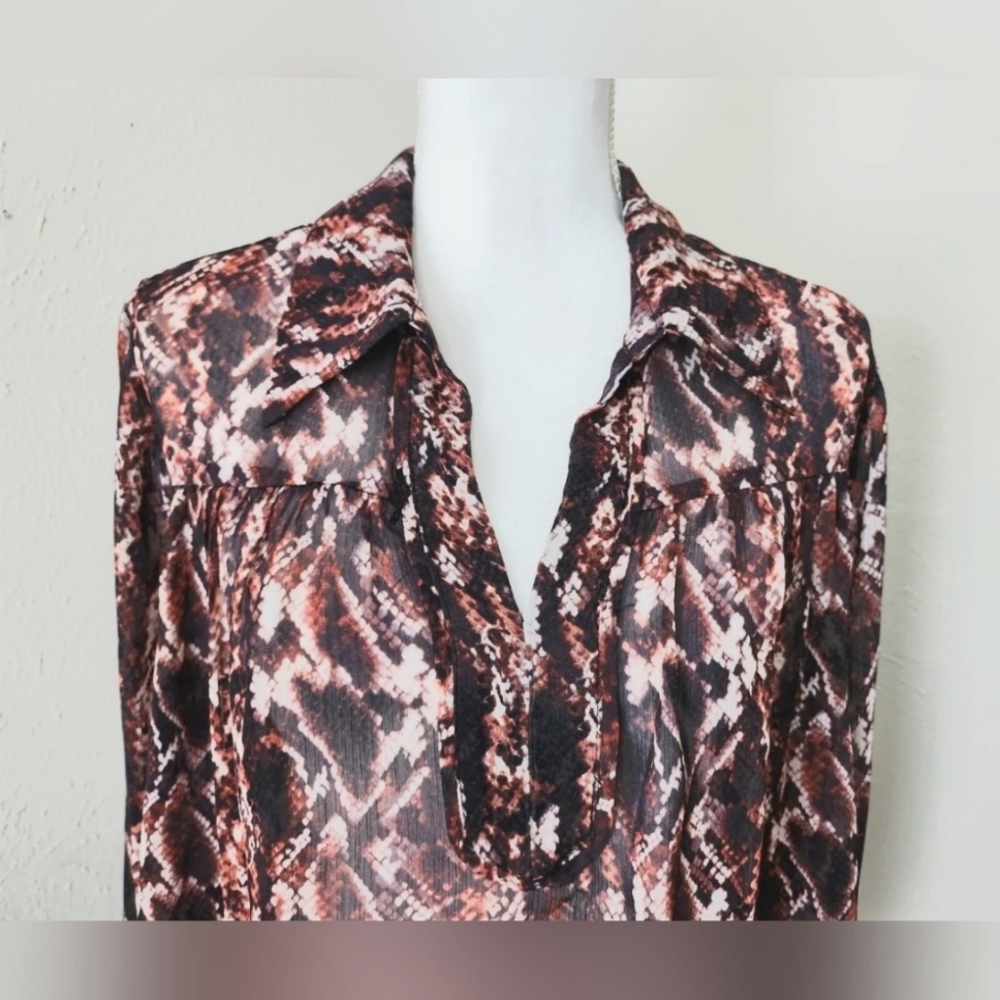 Democracy Women's Semi-sheer